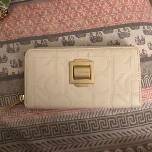 White Calvin Klein wallet